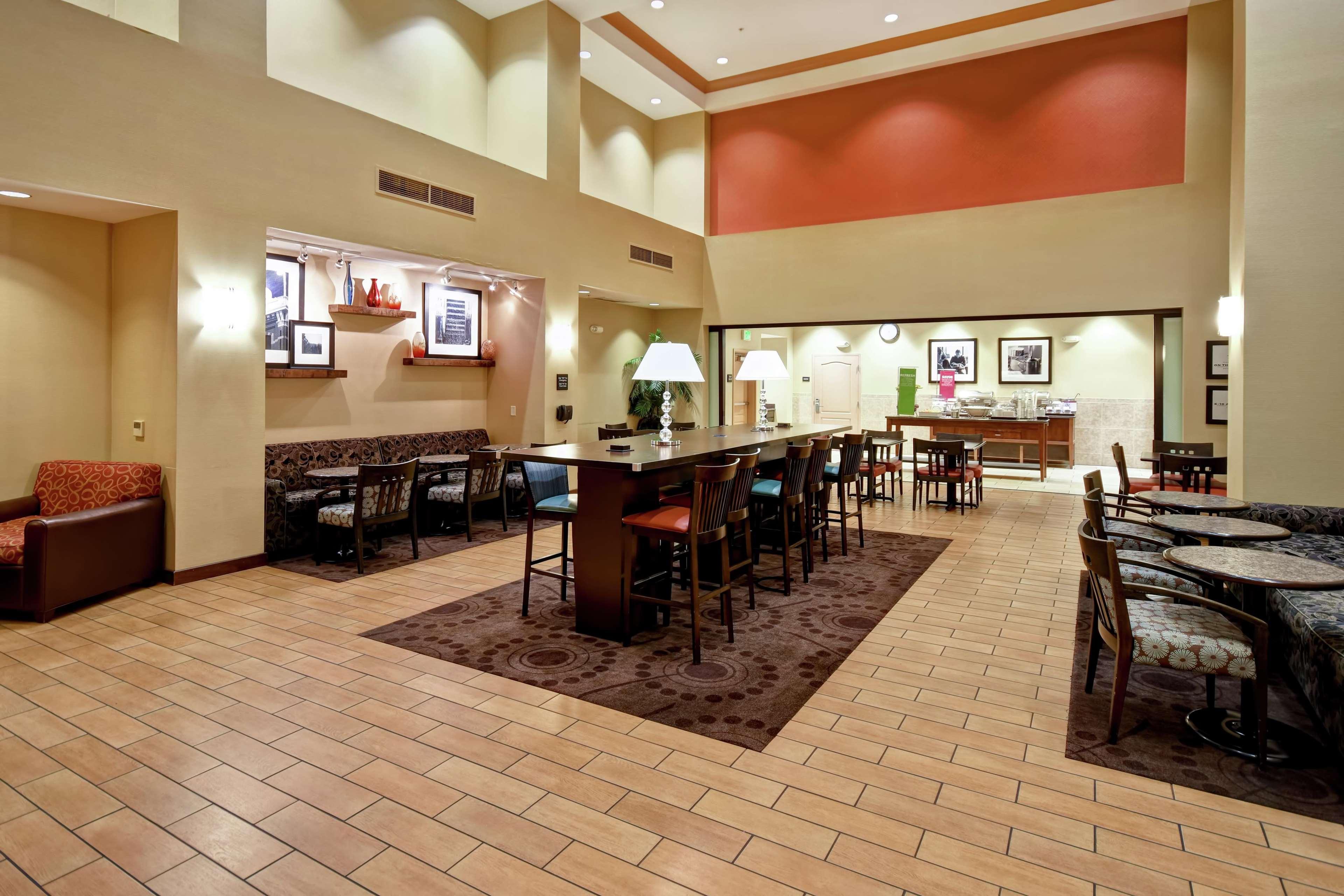 Hampton Inn & Suites Folsom Eksteriør billede